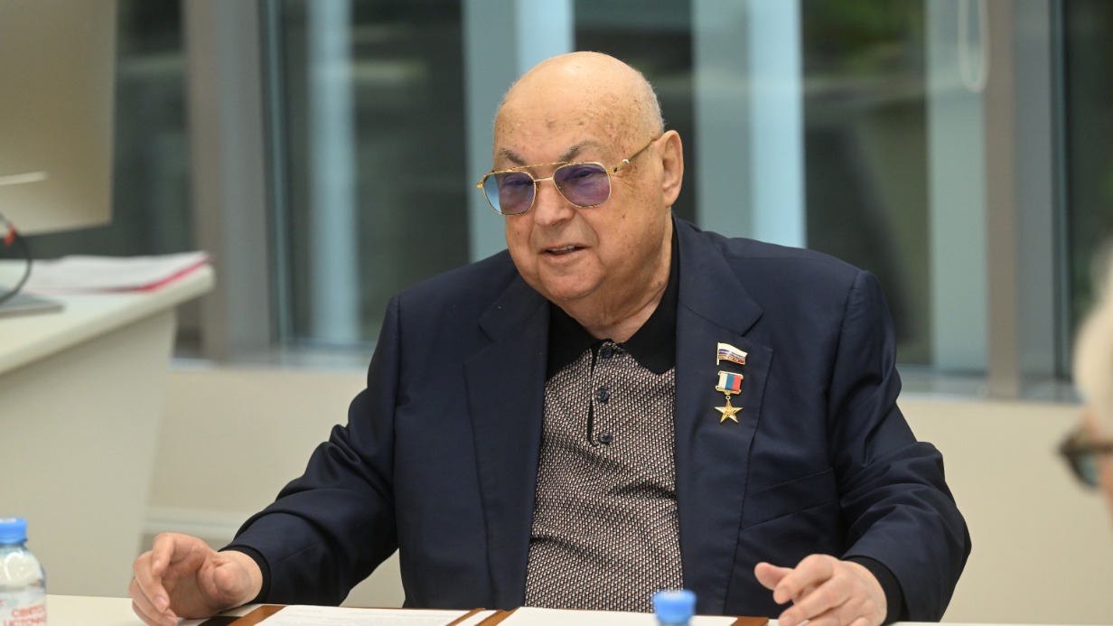 Владимир Ресин считает, что сегодня Москва переживает удивительное преображение. Мегаполис стал не просто современным, он стал умным и человечным