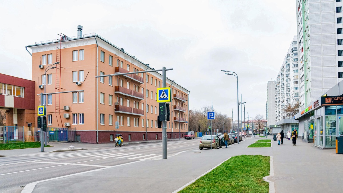 Собянин рассказал о ярких проектах благоустройства около транспортных объектов