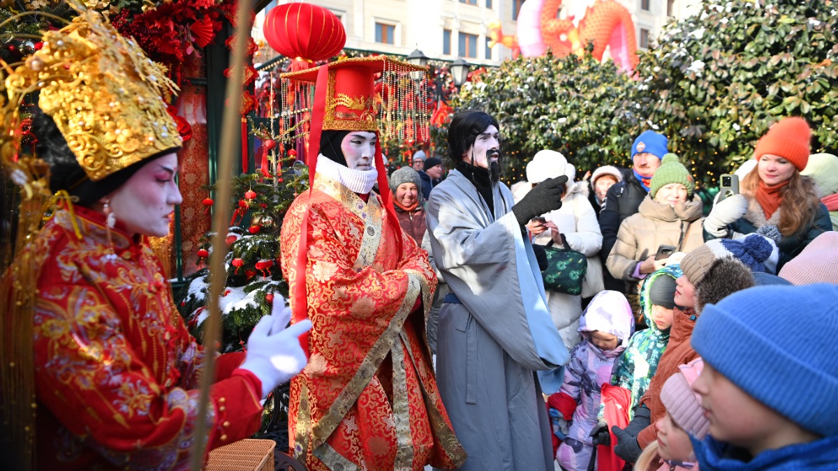 Хор из Внутренней Монголии, гравюры и лапша ло-мейн: как пройдет последняя неделя китайского Нового года