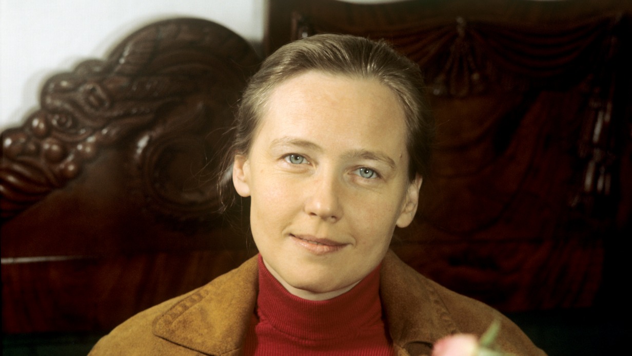 Актриса Ия Саввиной: биография,, личная жизнь, смерть