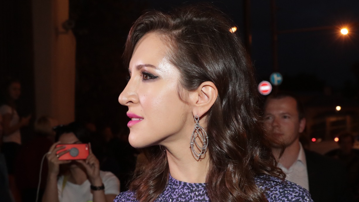 Baza: Экс‑жене Шнурова заблокировали все счета из‑за долгов перед налоговой