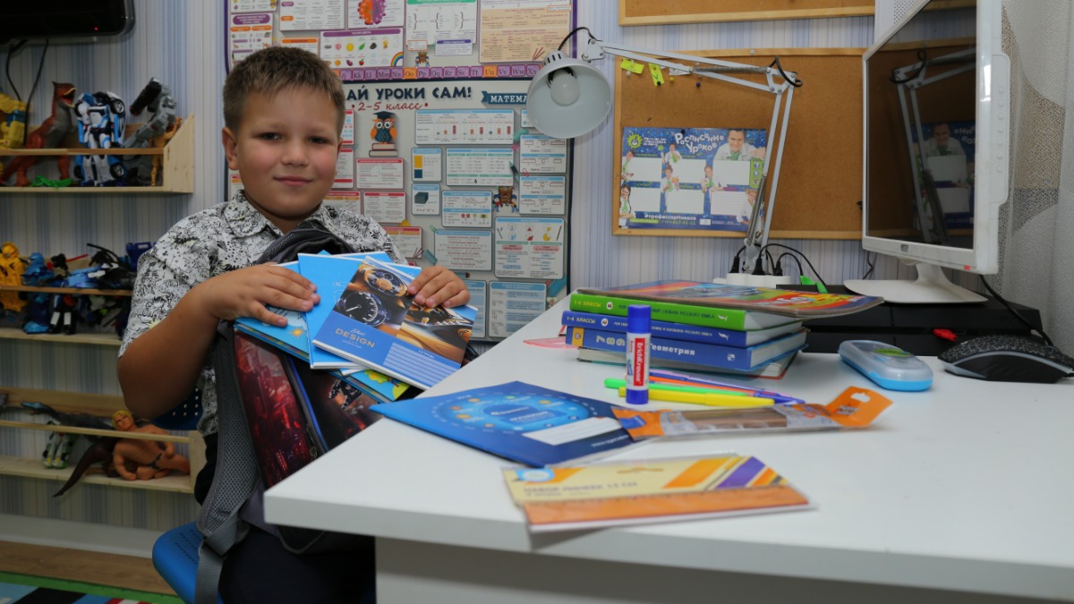 Школьник Леонид Свекло