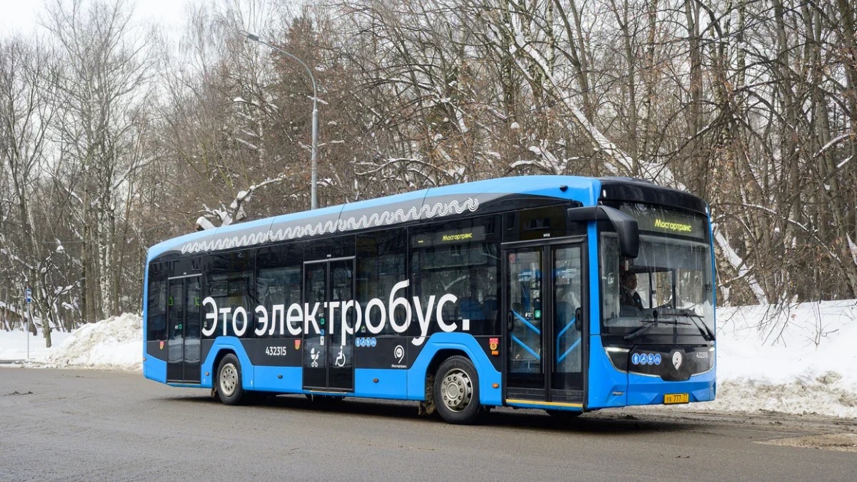 Электробусы вышли на два маршрута в трех округах столицы