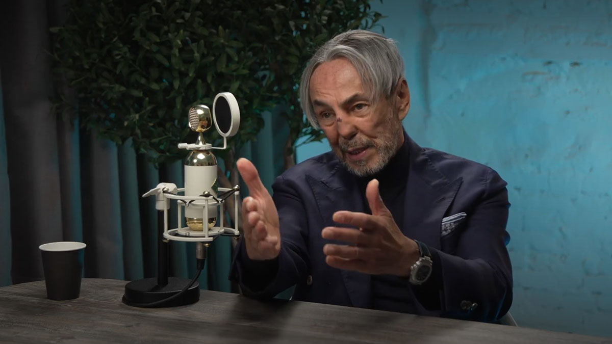 Бездомная дочь Джабраилова начала искать деньги, чтобы приехать на похороны отца