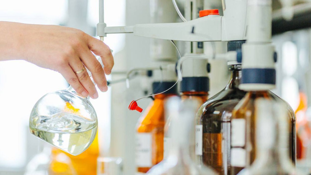 Более 550 тысяч анализов качества воды провели в Москве с начала года