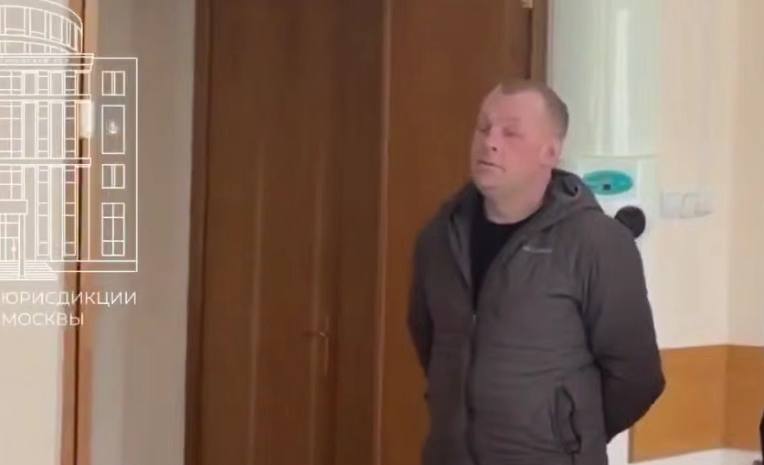 Суд арестовал на 10 суток мужчину за мат и агрессивное поведение в метро