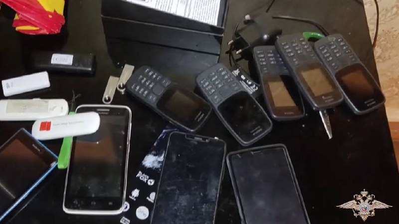 В Москве и области задержали четырех человек за помощь телефонным мошенникам