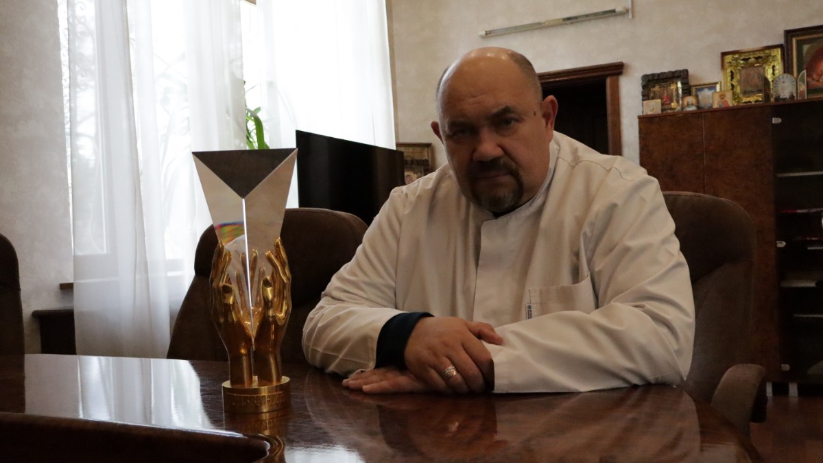 Главный врач Республиканского центра травматологии в Донецке Андрей Боряк