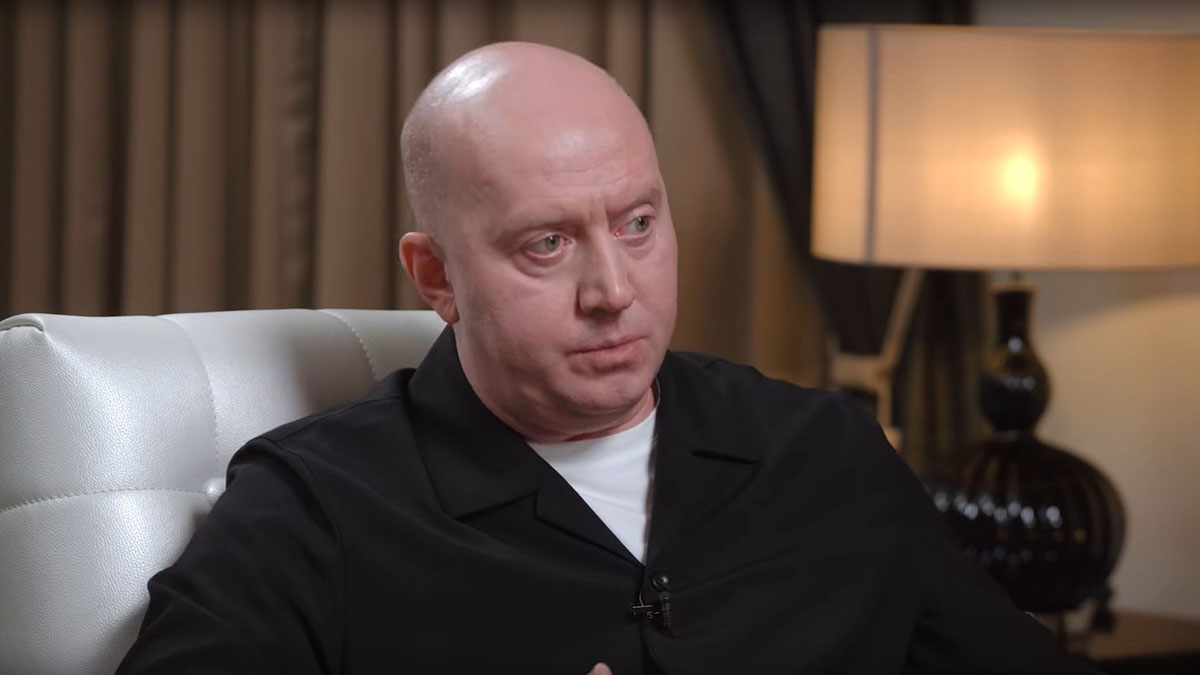 «Бред сивой кобылы»: отец Бурунова опроверг обвинения актера в побоях