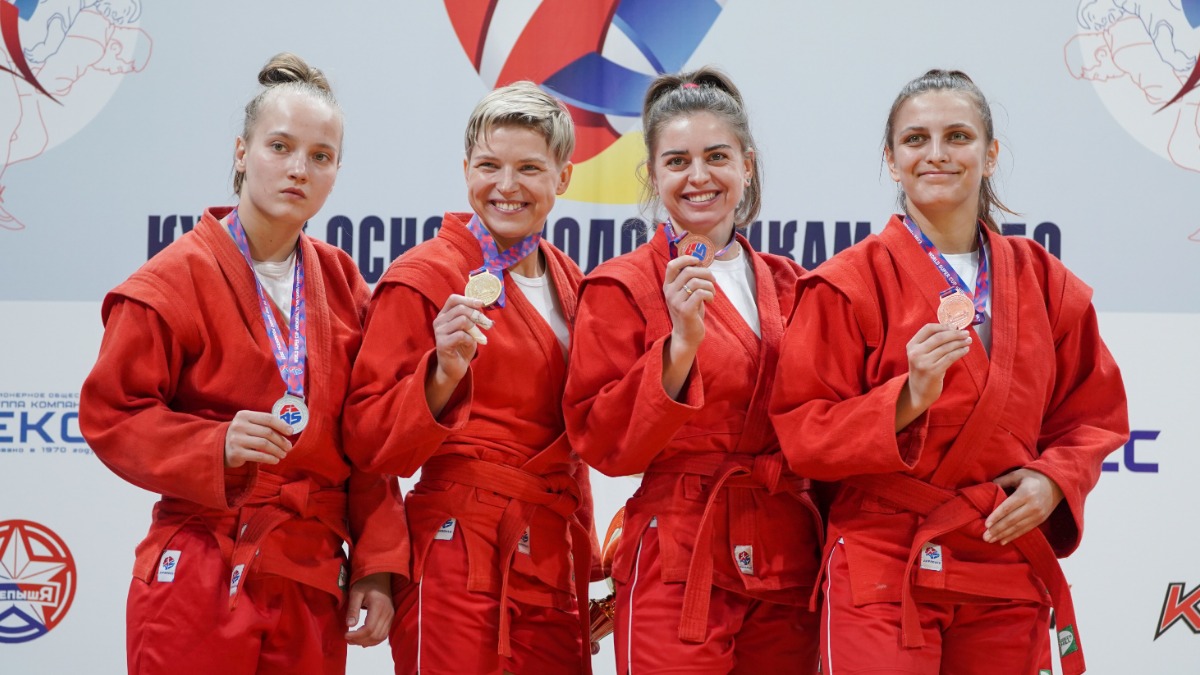Самбистки Екатерина Голубева, Екатерина Оноприенко, Настасия Скворцова, Даниела Ждан в Международном центре самбо