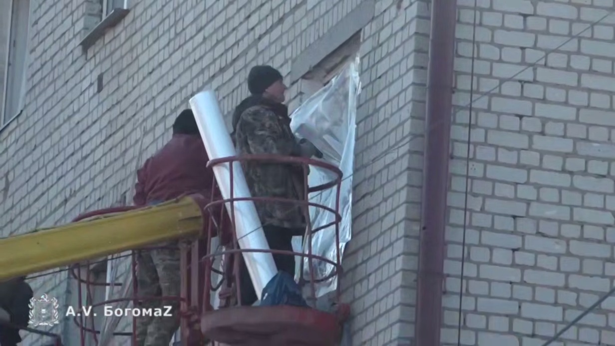 Богомаз: 20 жилых домов получили повреждения в результате удара ВСУ по Брянску