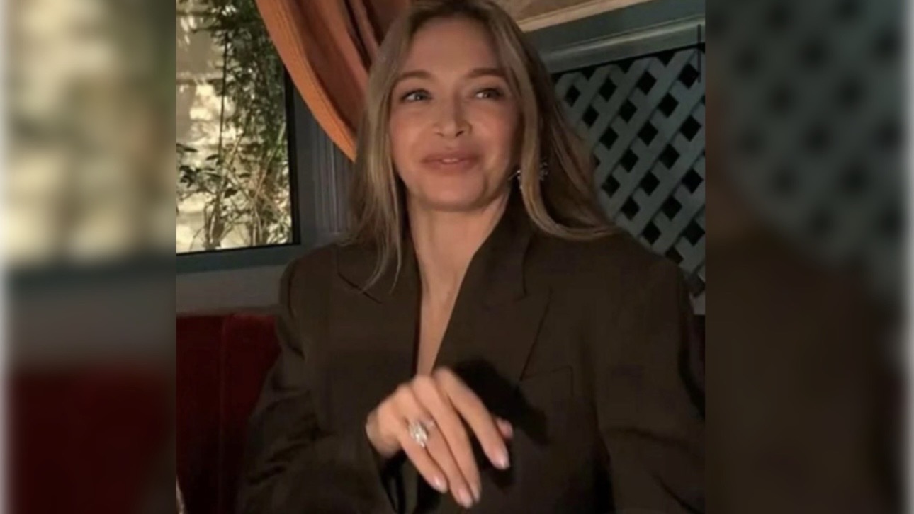 Вера Брежнева похвасталась помолвочным кольцом после расставания с Меладзе