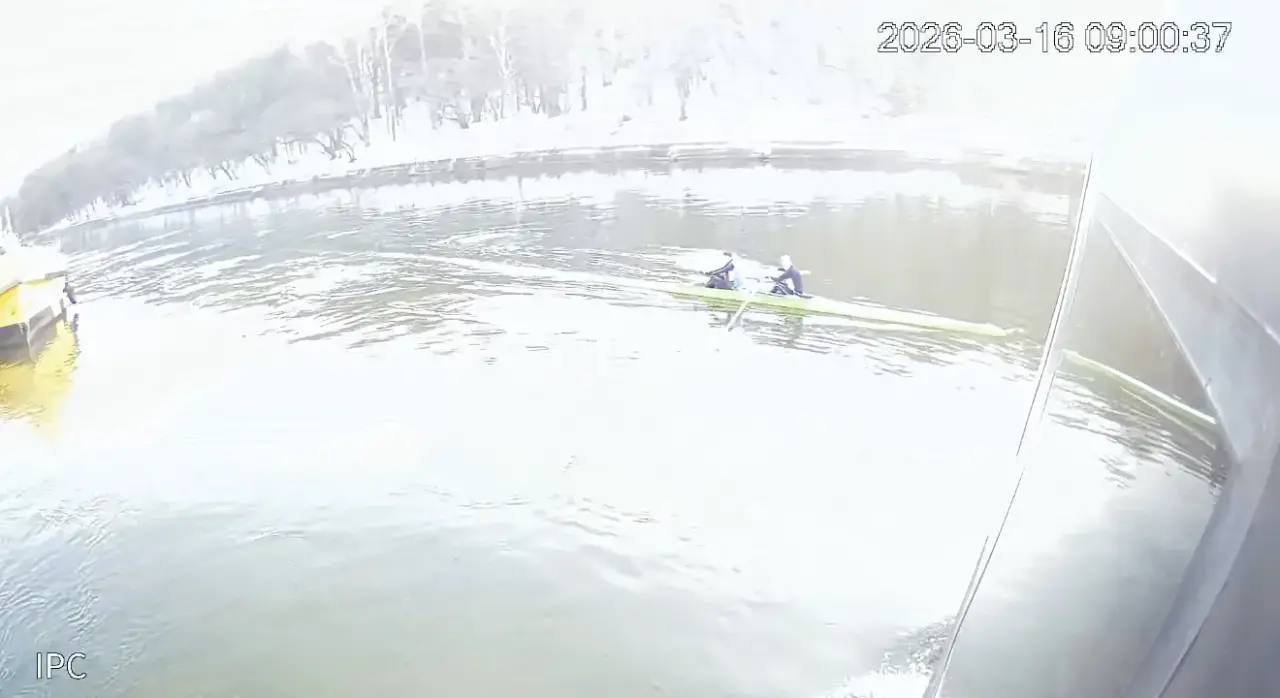 СК возбудил дело после гибели мужчины во время катания на каноэ по Москве-реке