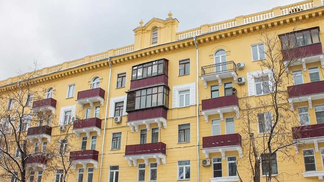 Как в Москве заботятся о домах в стиле советского неоклассицизма