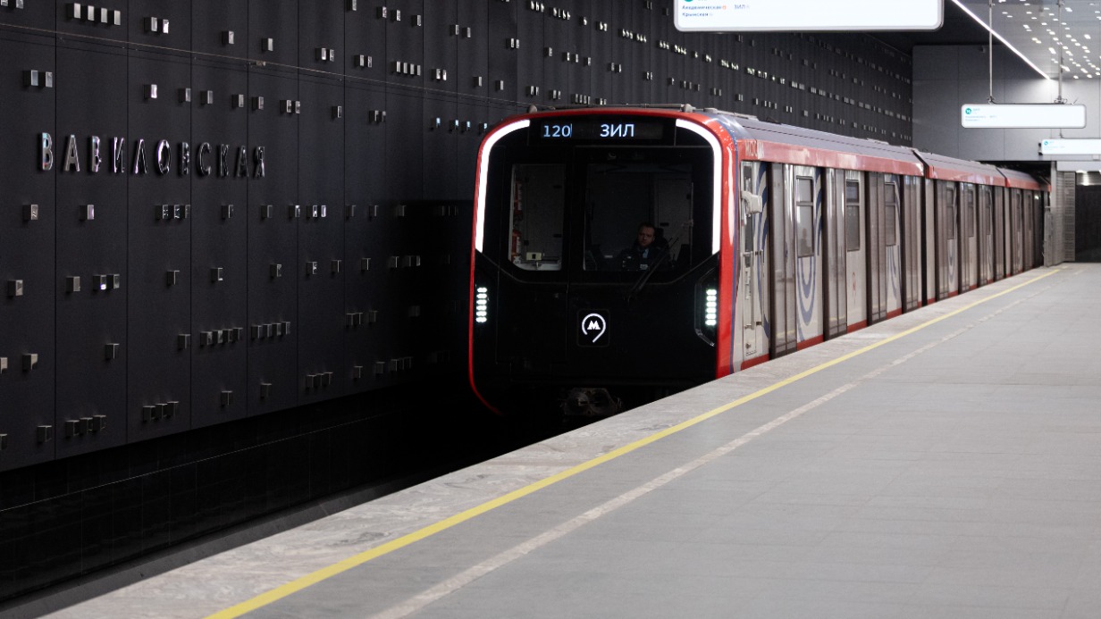 Ликсутов: В метро Москвы обновилось аудиоинформирование с советами о вежливости 