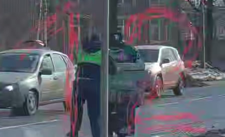 Сотрудник ДПС устроил погоню за курьером доставки в Москве