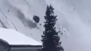 Кабинку с женщиной внутри сорвало с канатной дороги в Швейцарии