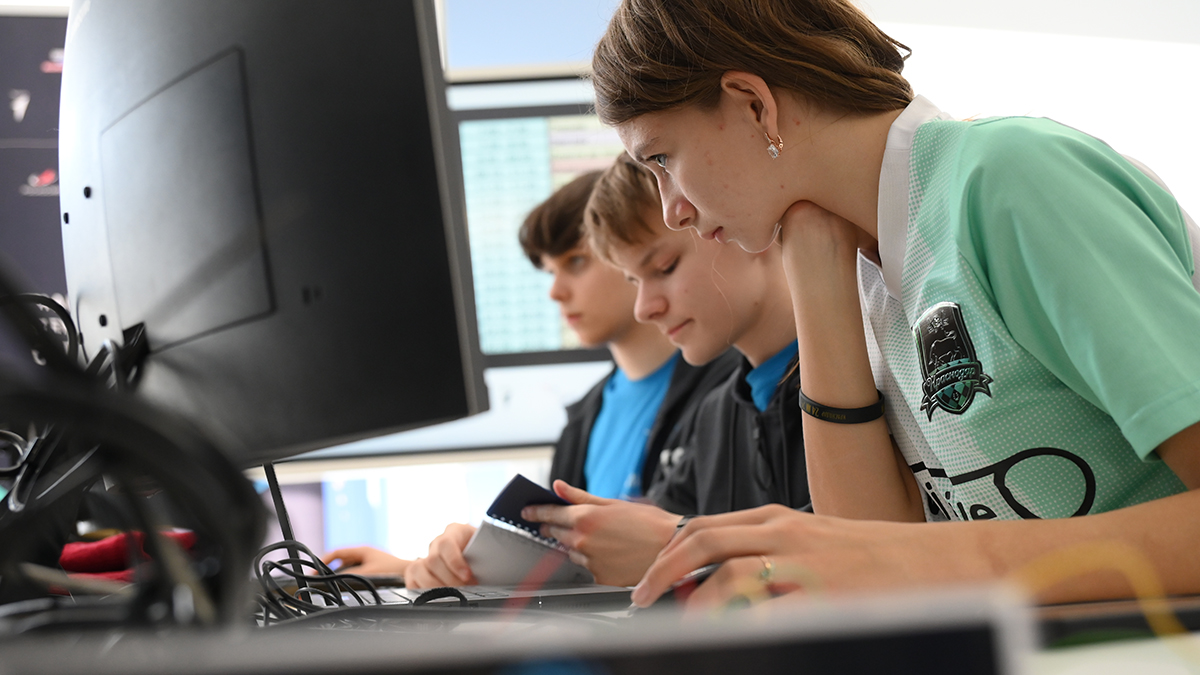 Минпросвещения создало новый стандарт обучения в 10–11-х классах