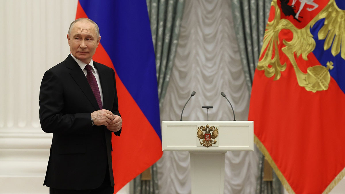 Девочка из Дагестана прочитала Путину стихотворение о единстве народов России