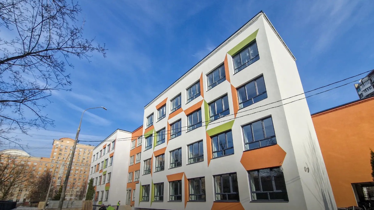 Сергей Собянин рассказал о реконструкции школы в районе Коптево