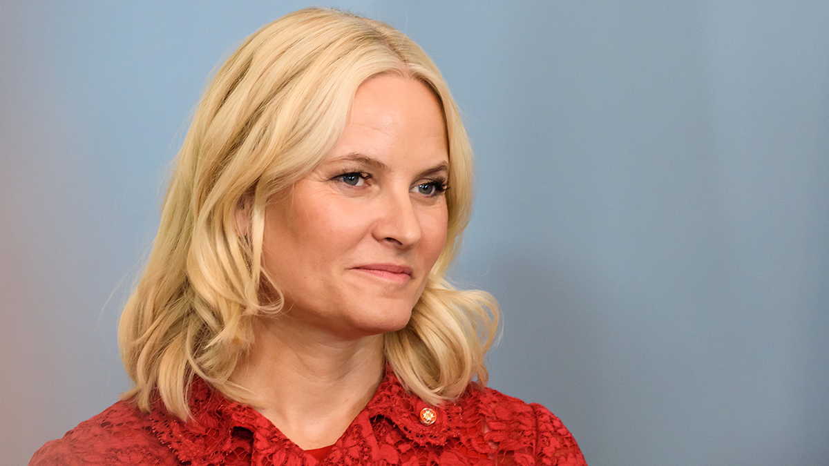 Кронпринцесса Норвегии рассказала о манипуляциях со стороны Эпштейна