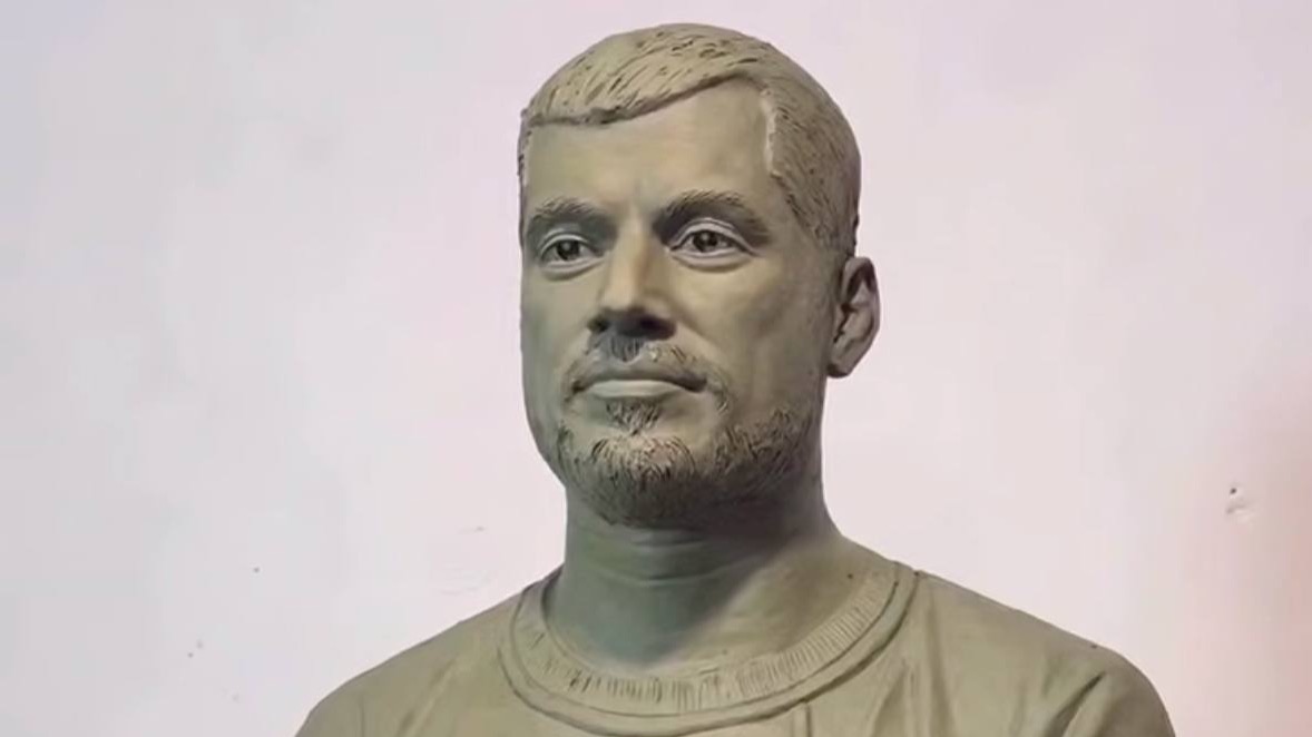 «Очень похож»: бывшая жена Паши Техника показала памятник рэперу