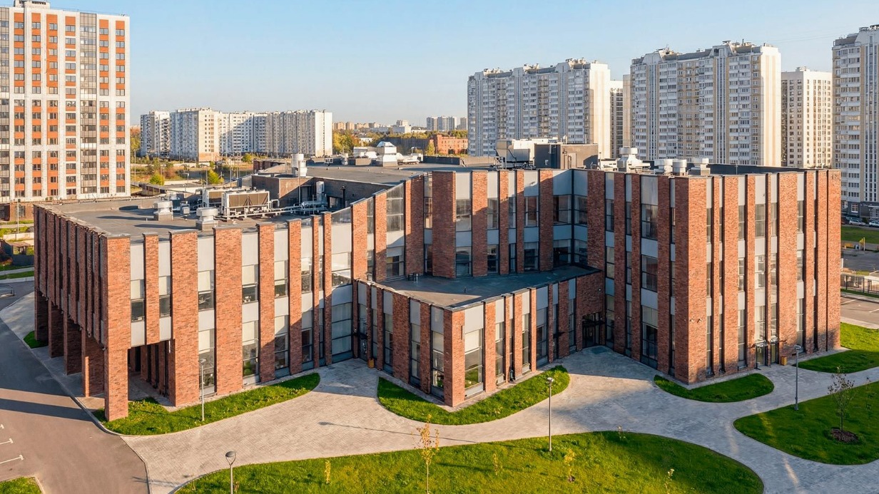 Сергей Собянин сообщил о завершении строительства школы искусств в Филимонковском районе столицы