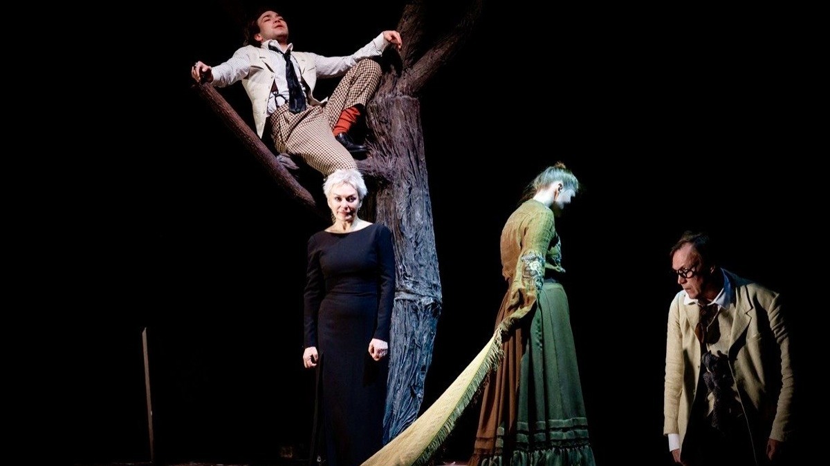 Спектакль «Вишневый сад» в постановке Грымова в театре «Модерн»: актеры, рецензия