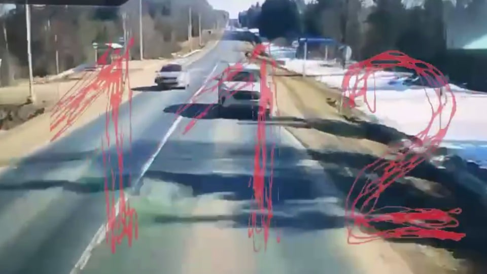 Появилось видео с моментом ДТП, в котором погиб подозреваемый в нападении на москвичку