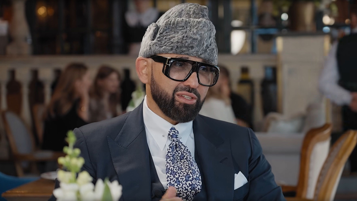 Блогер Василенко, проехавшийся на Ferrari по набережной, решил помочь бойцам СВО