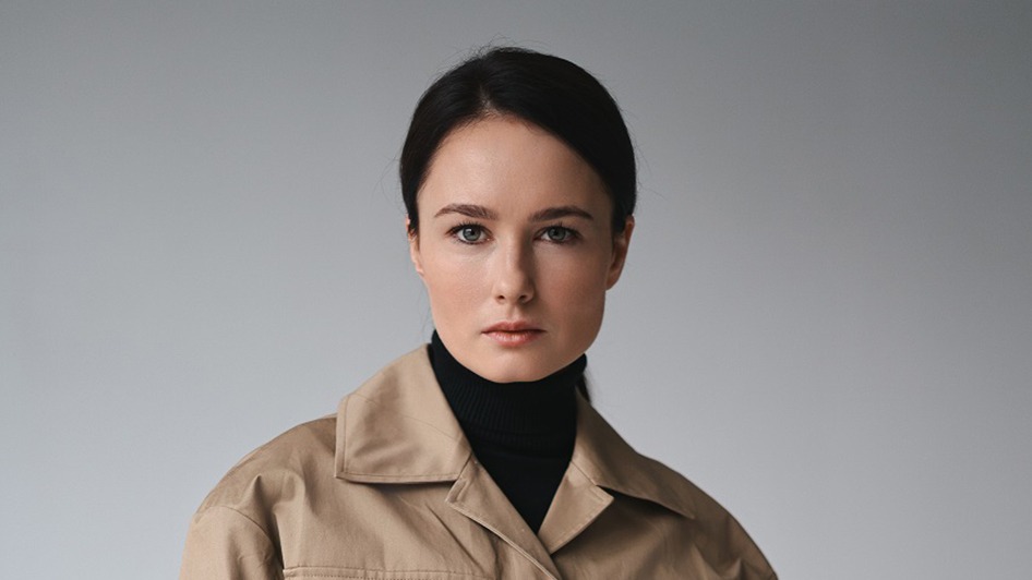 Юлия Афанасьева отмечает, актеру нужно быть готовым услышать о себе довольно болезненные вещи