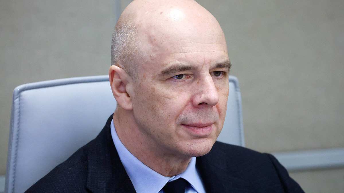 Силуанов: Власти рассмотрят возобновление валютных операций по бюджетному правилу