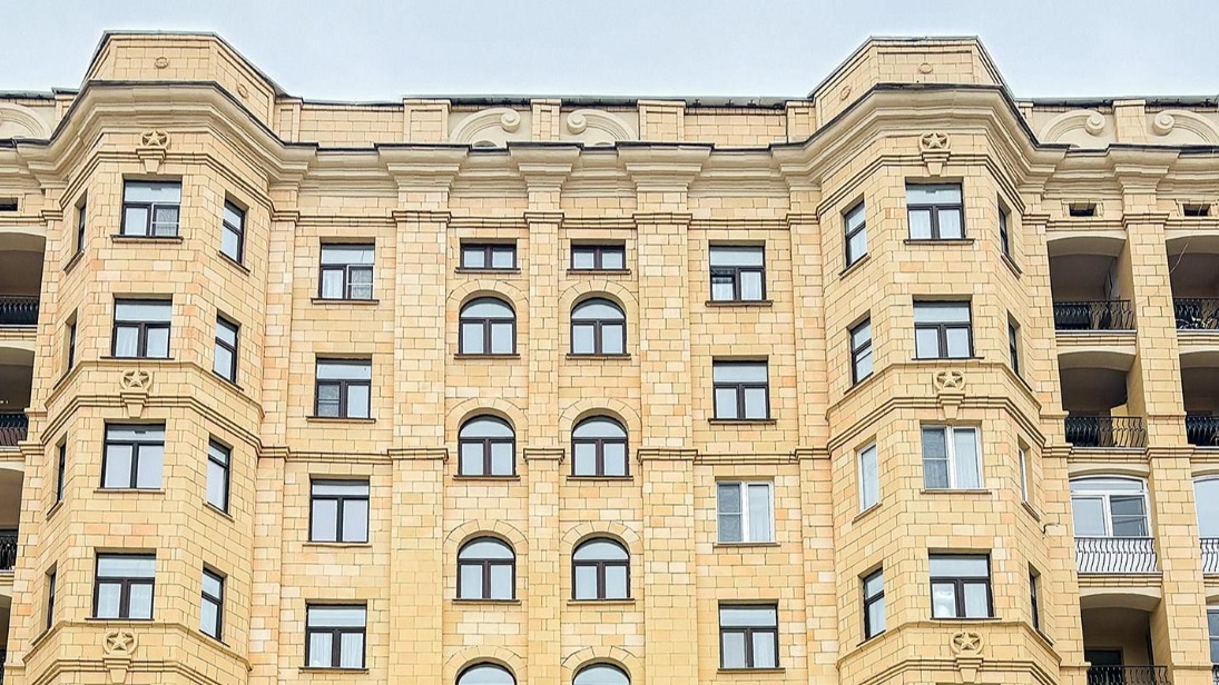 В Москве капитально отремонтировали дома-киногерои 