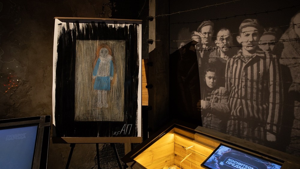 В Музей Победы передали картину о потерянном детстве