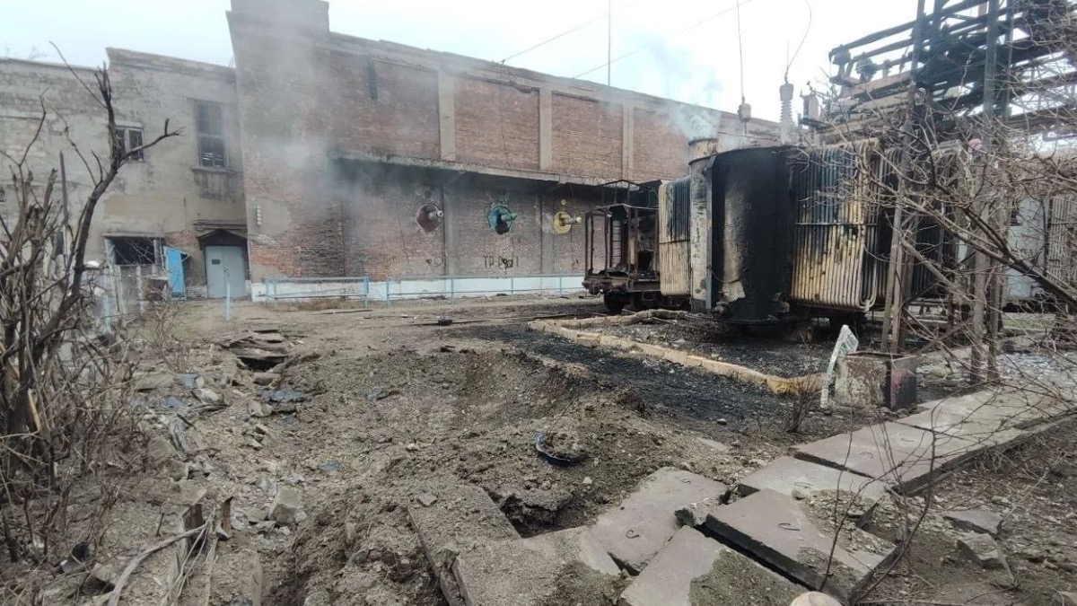 Трое сотрудников Алчевского металлургического комбината в ЛНР ранены при атаке ВСУ
