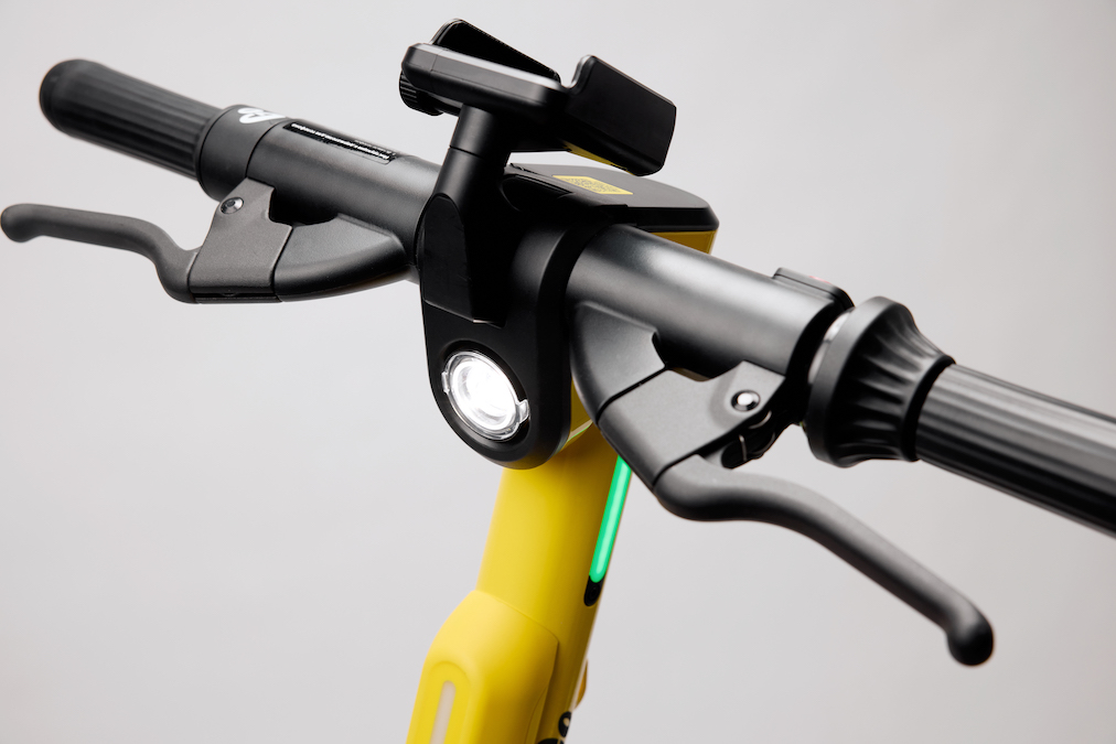 Компании смогут компенсировать поездки сотрудников на самокатах по городу