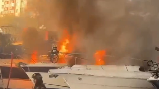 Названа предварительная причина возгорания яхт на северо-западе Москвы