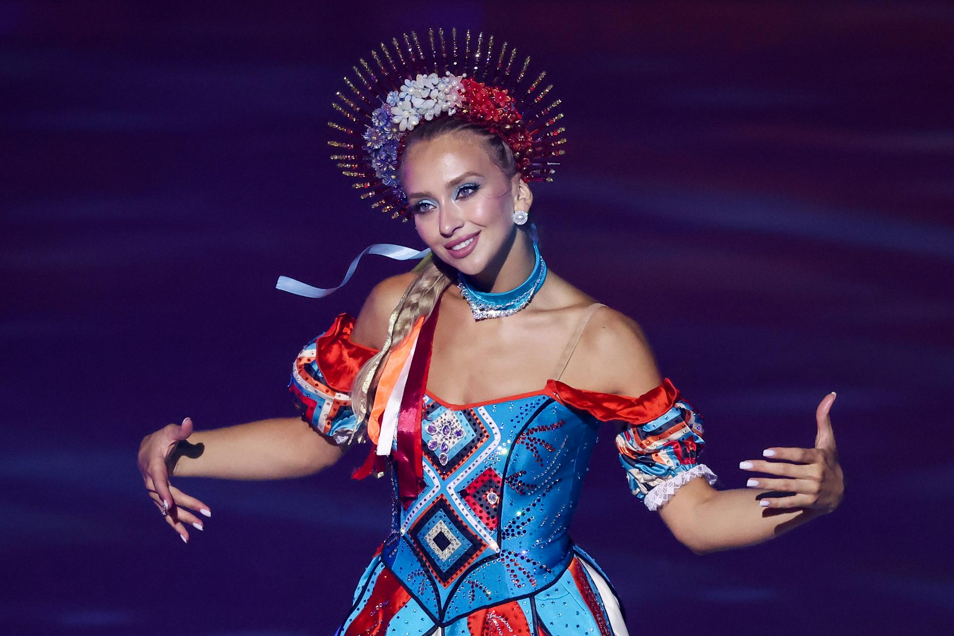 Фигуристку Викторию Синицину госпитализировали после выступления с раной на ноге