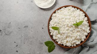 Творог: вред, польза, как выбрать и когда лучше съесть