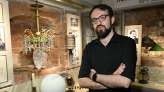 Русские были первыми: как работала первая в мире практическая электролампа