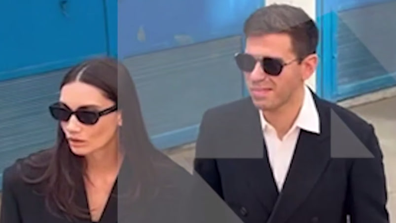 Смолов вместе с женой приехал в суд на заседание по делу о драке в «Кофемании»