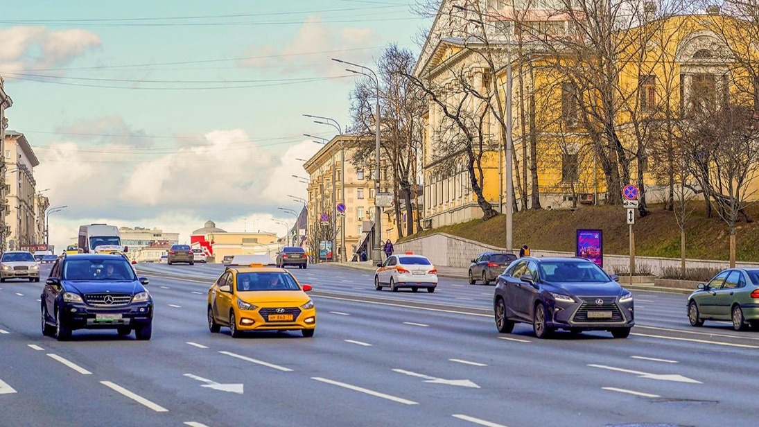 Москвичам напомнили, когда менять резину на авто и куда сдать шины на утилизацию