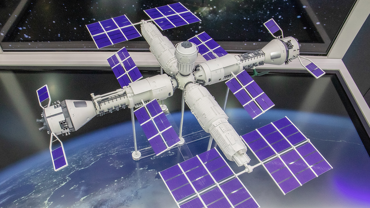 Российская орбитальная станция станет первой в мире платформой-дроном