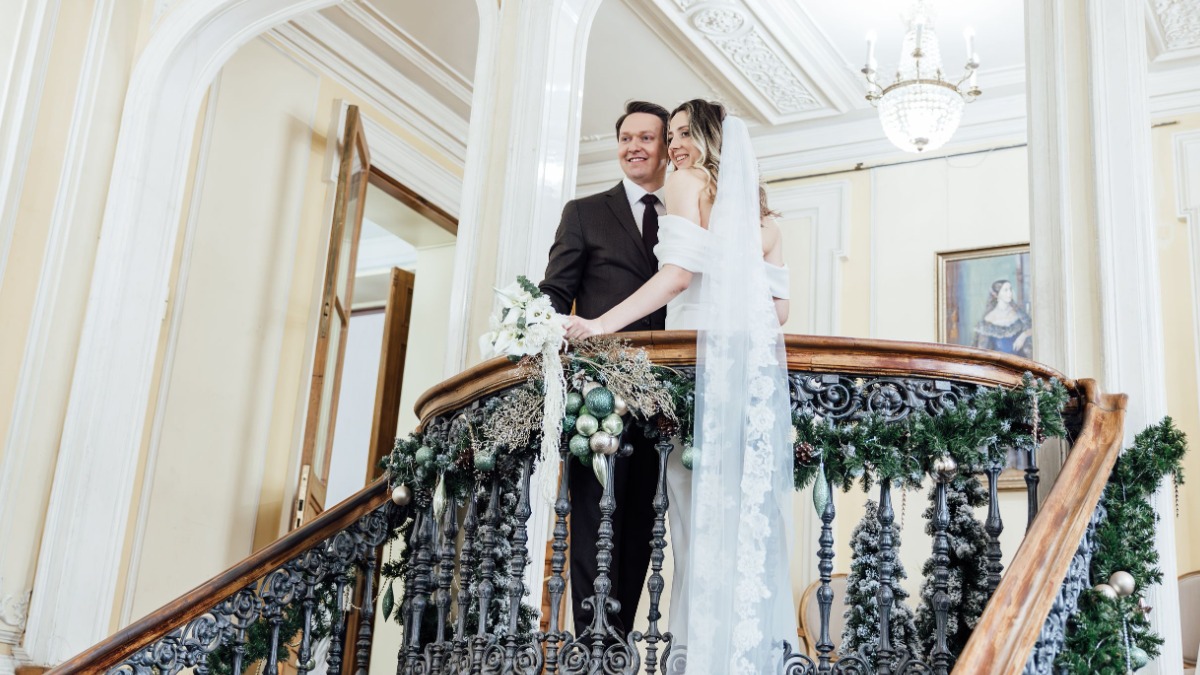 Анастасия Ракова рассказала о церемониях бракосочетания с участием российских актеров на Красную горку в Москве