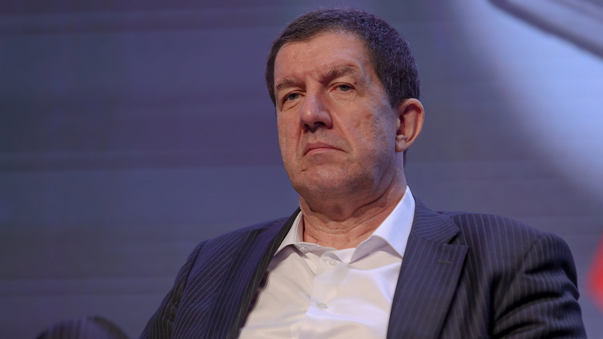 Глава «Ростелекома» назвал Apple «врагами» после удаления МАКС из App Store