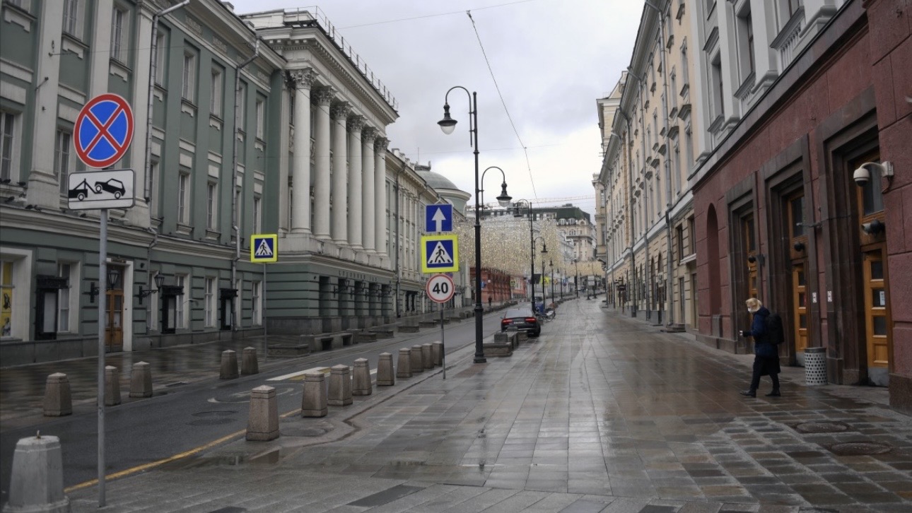 Исторические скульптуры здания на Большой Дмитровке хотят восстановить