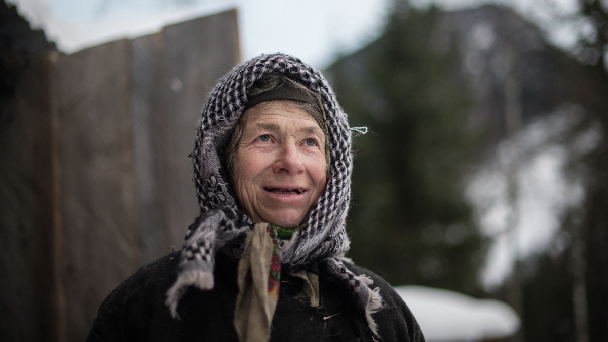 Отшельница Агафья Лыкова: как оказалась в лесу, как живет сейчас, биография и семья