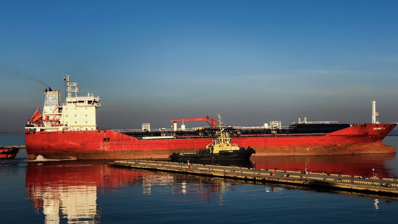 Пресс-секретарь Сальдо заявил о риске утечки топлива с затонувшего сухогруза