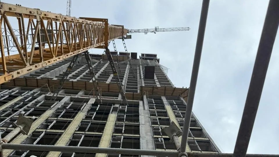 Два человека погибли на стройплощадке на западе Москвы