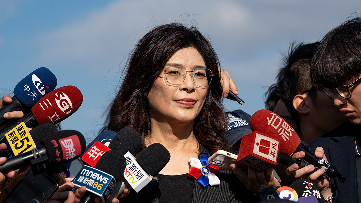 Глава тайваньской партии Гоминьдан впервые за 10 лет прибыла в Китай